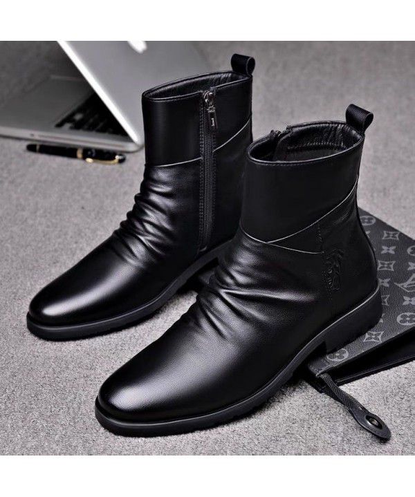 Autumn cowhide men's leather boots with anti slip zipper for warmth and youth fashion classics